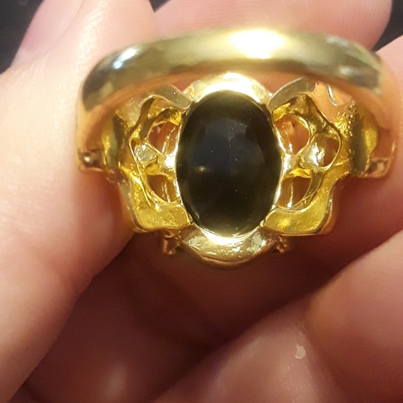 Black Onyx Gold Statement Bling Ring - Picture 5 of 5